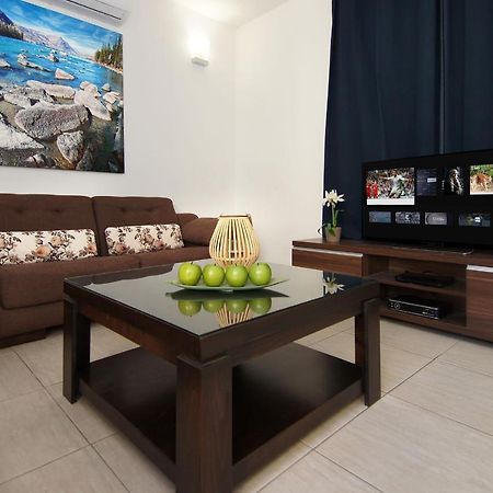 Villa Ingrid Ayia Napa Bagian luar foto