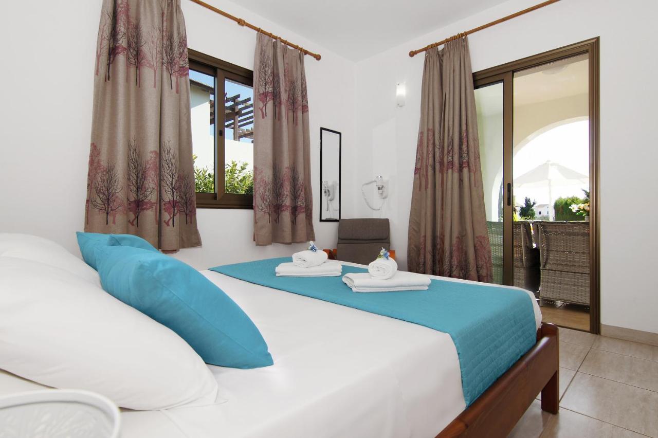 Villa Ingrid Ayia Napa Bagian luar foto